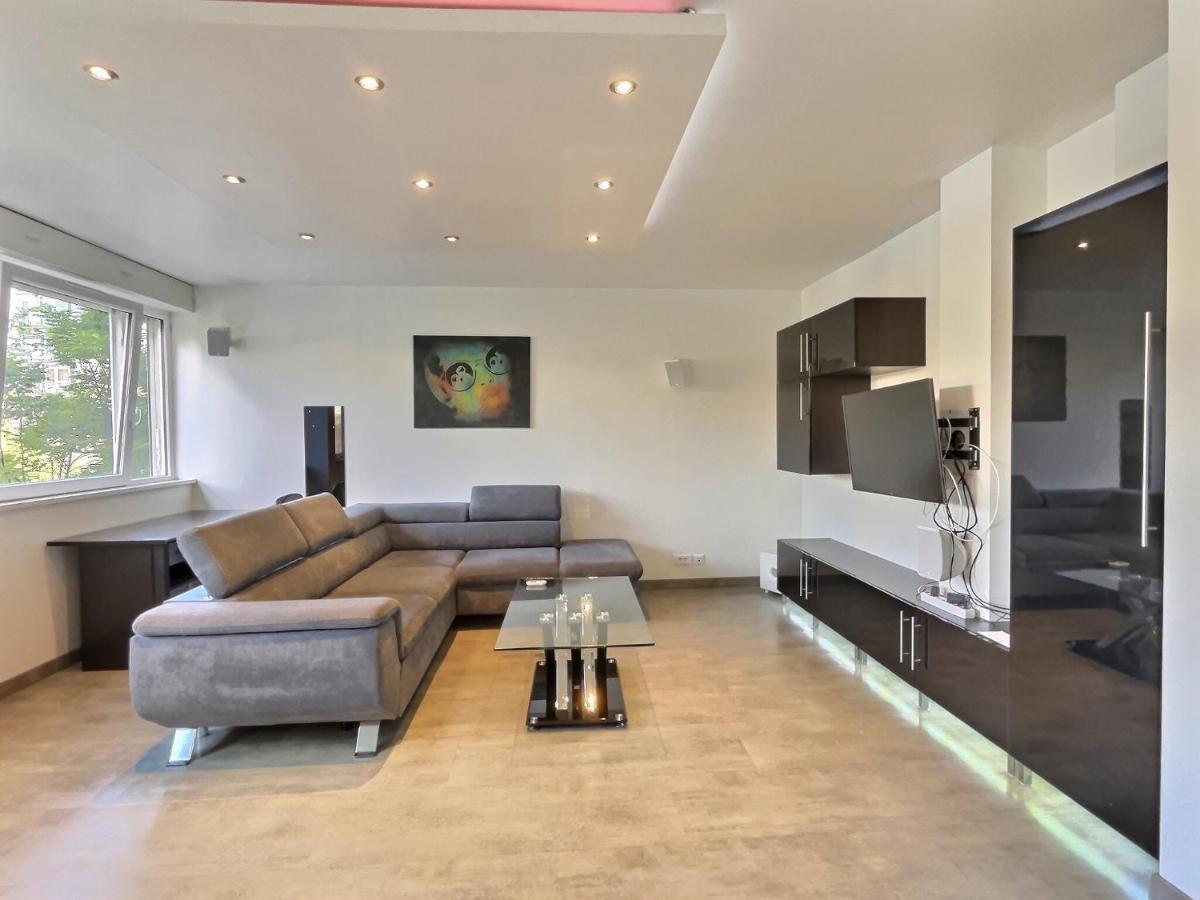 "Magic Red" De Miss.K Conciergerie Apartment Mâcon Exterior photo